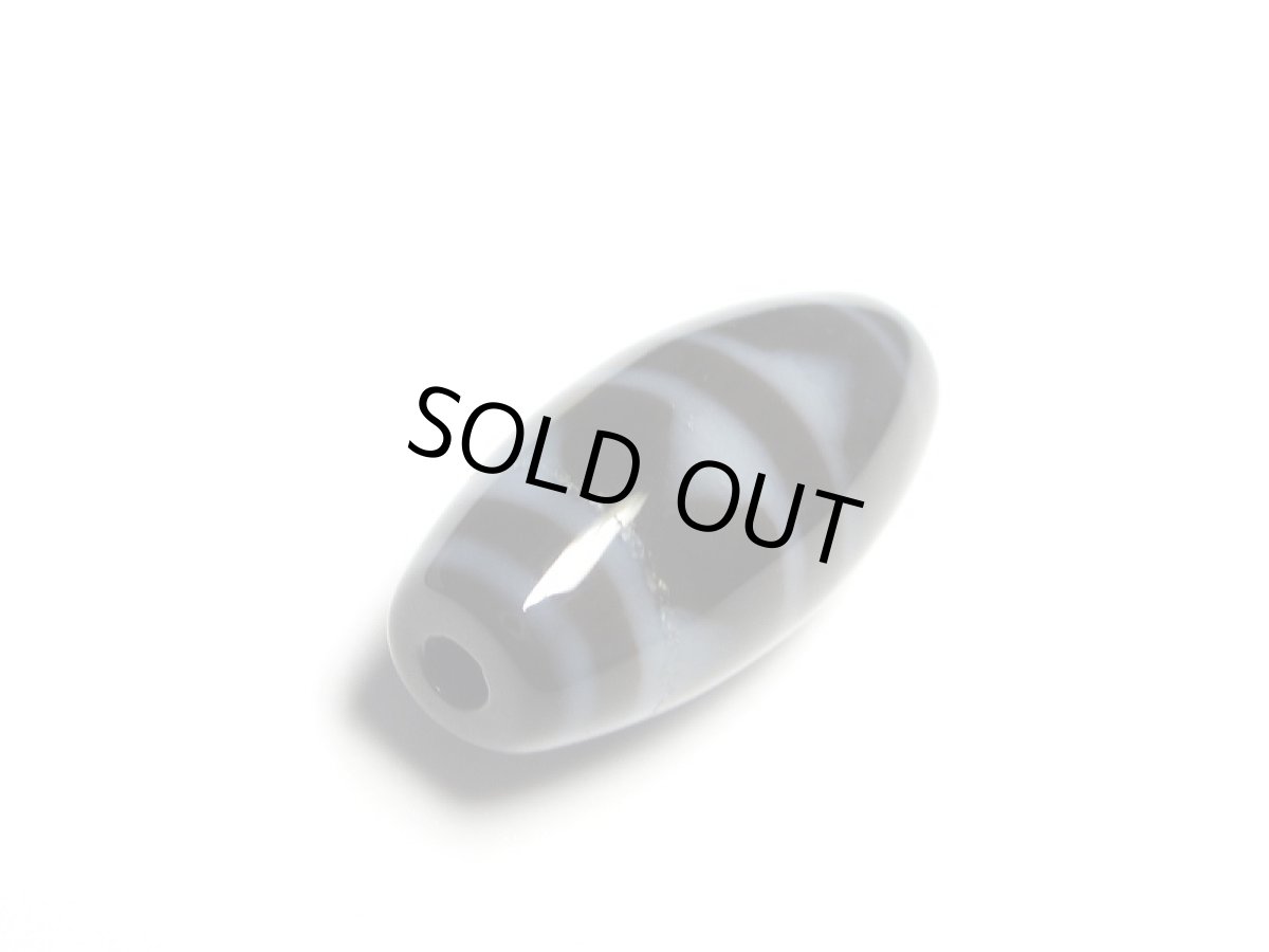 画像5: 黒地至純・四線虎牙天珠 2４mm【160427】 (5)