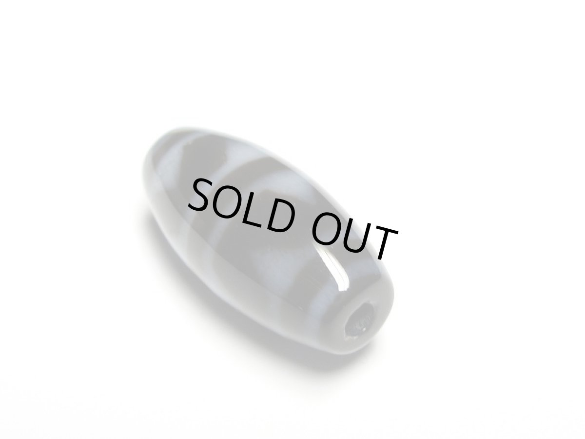 画像4: 黒地至純・四線虎牙天珠 2４mm【160427】 (4)