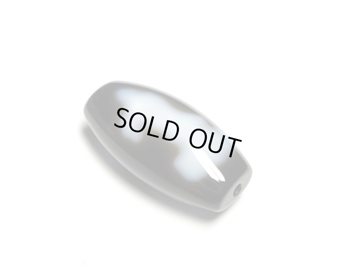 画像4: 黒地至純・観音水蓮花天珠 25mm【160427】 (4)