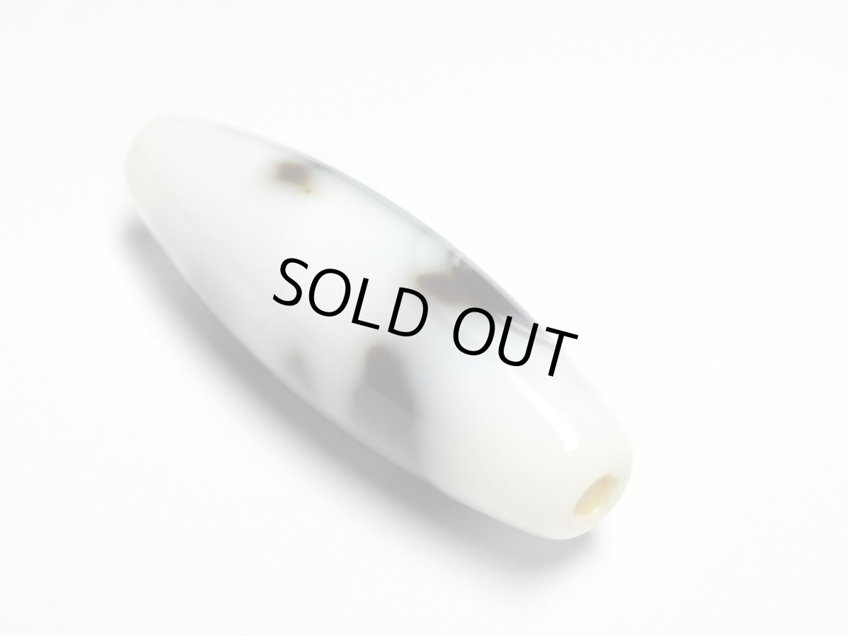 画像4: 白地至純・ 観音天珠 38mm【160427】  (4)