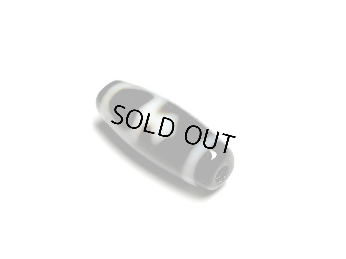 画像2: 黒地至純・宝瓶天珠 20mm (2)