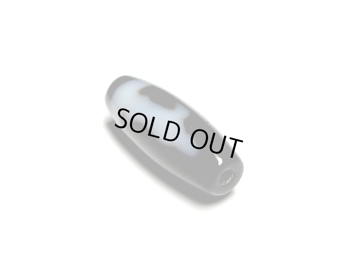 画像2: 黒地至純・観音天珠 20.5mm (2)