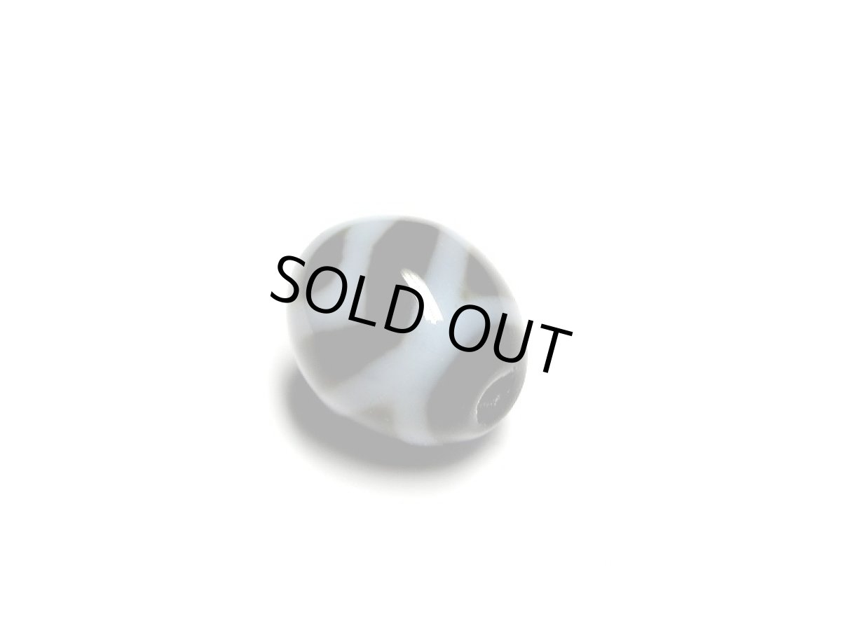 画像3: 黒地至純・山型天珠 12mm【160530】 (3)