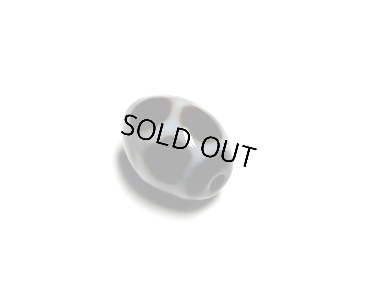 画像2: 黒地至純・亀甲長壽天珠 12.5mm【160530】 (2)