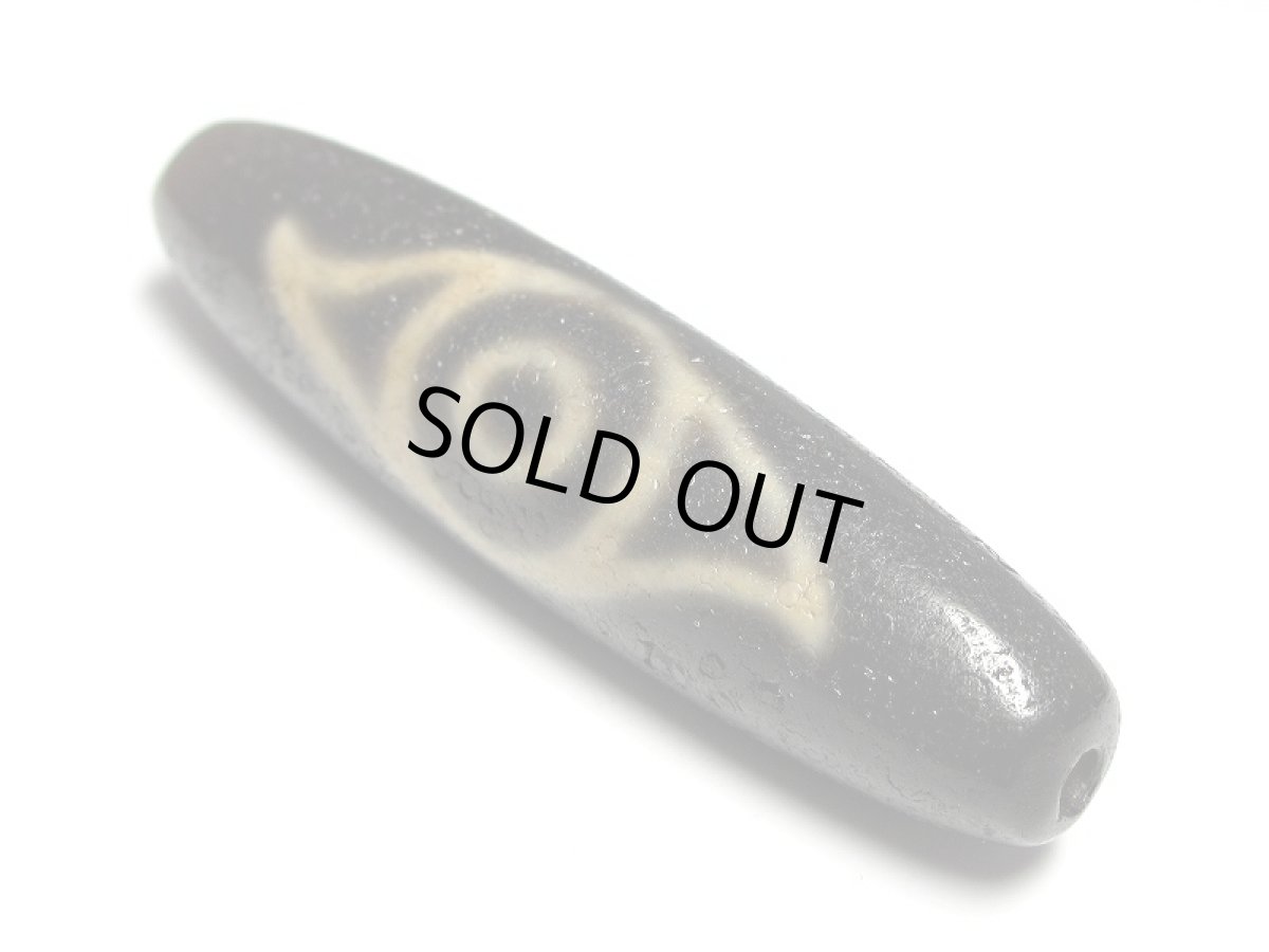 画像2: 風化龍鱗・仏眼天珠 59mm (2)