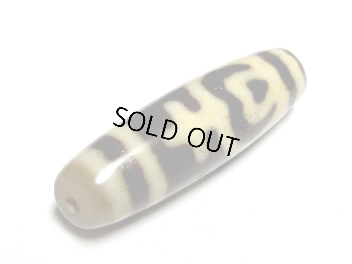 画像3: 風化龍鱗・宝瓶蓮花天珠 40.5mm (3)