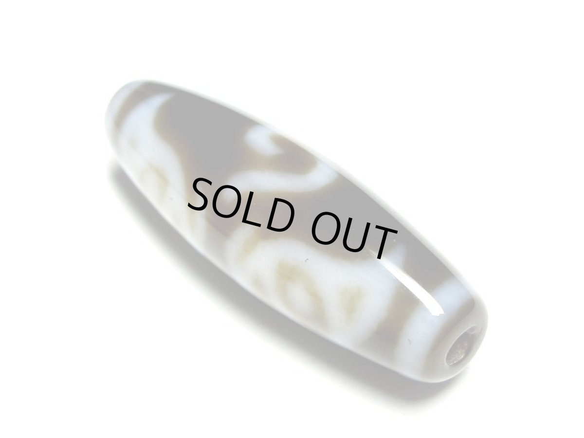 画像2: 黒地至純・龍眼梵字天珠・大勢至菩薩 39mm (2)