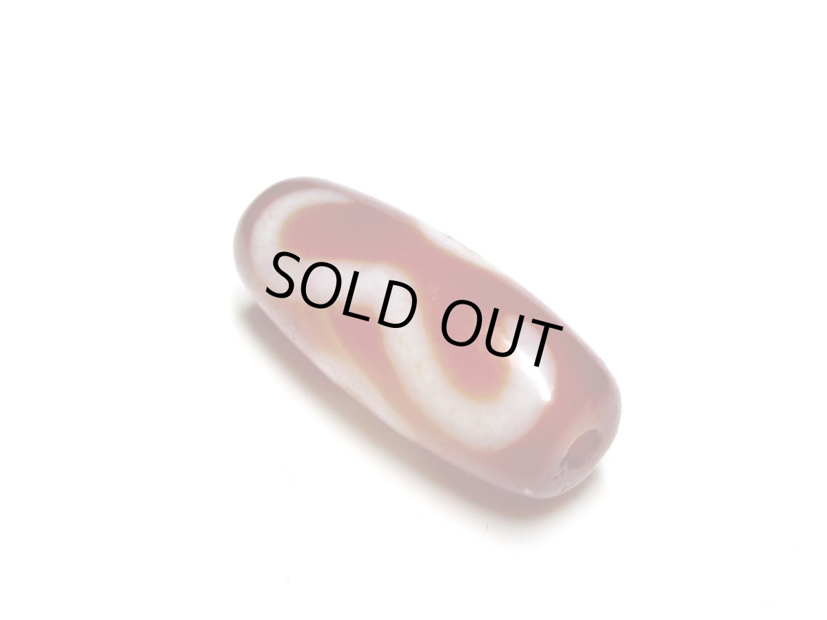 画像2: 老鉱朱砂紅・二眼大鵬鳥天珠 28.5mm (2)