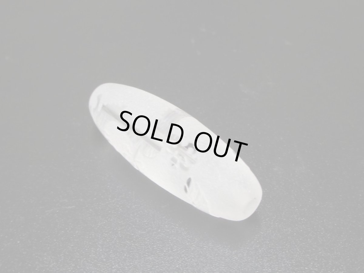 画像2: 彫刻水晶　五爪龍神天珠 30.5mm (2)