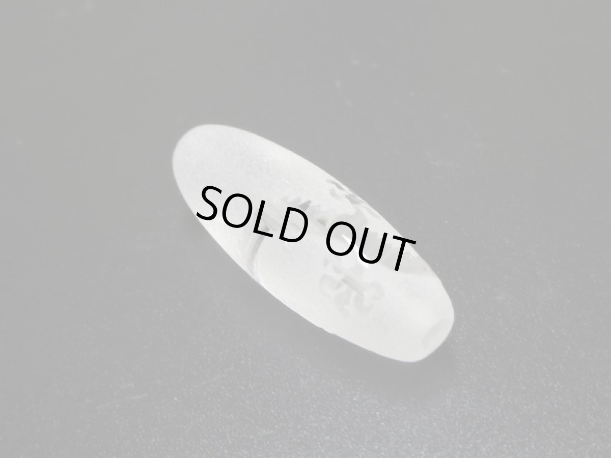 画像4: 彫刻水晶　五爪龍神天珠 30.5mm (4)