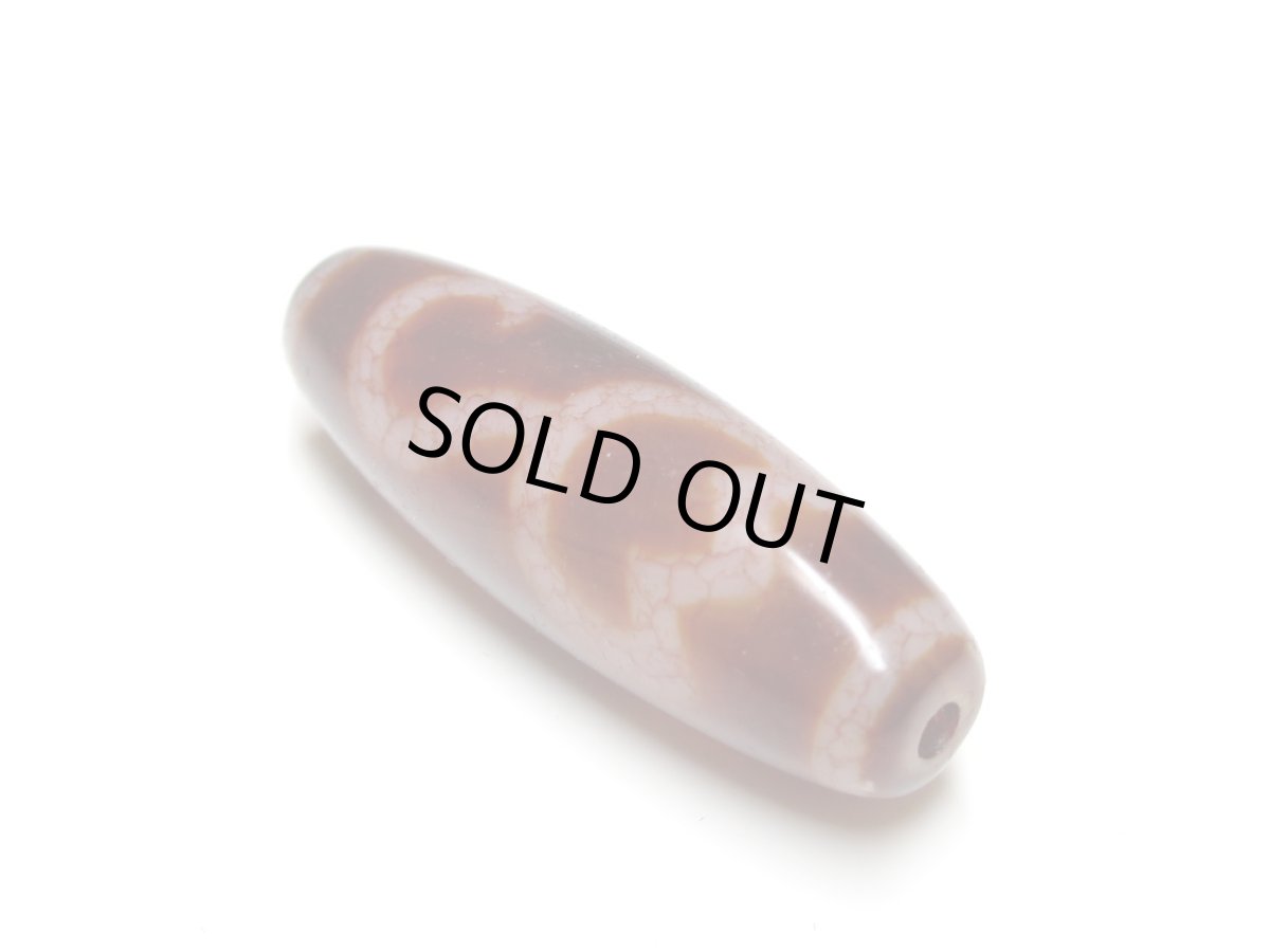 画像2: 高級老鉱朱砂紅・水蓮花天珠 39mm (2)