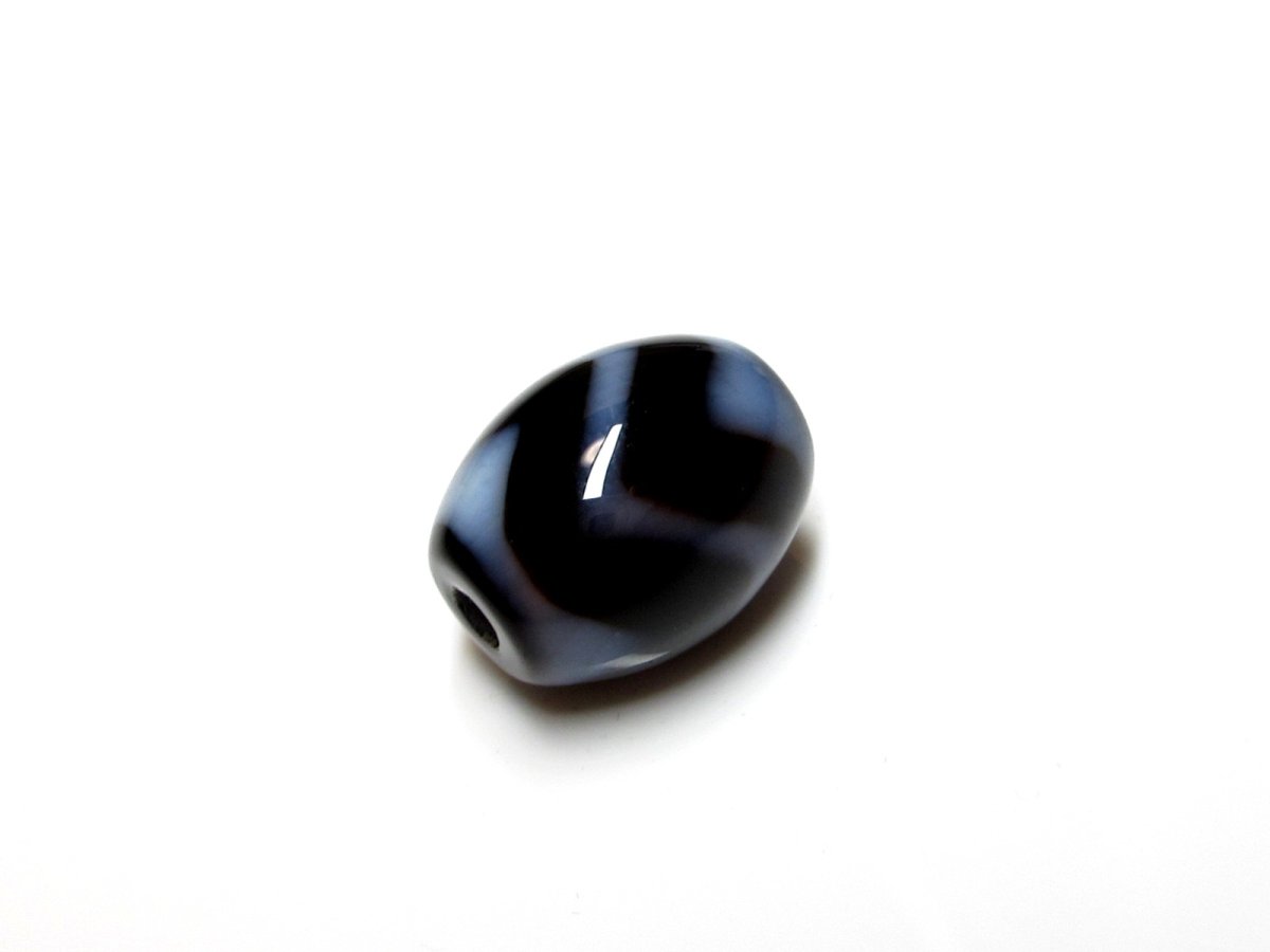 画像1: 黒地至純・虎牙天珠 16mm  (1)