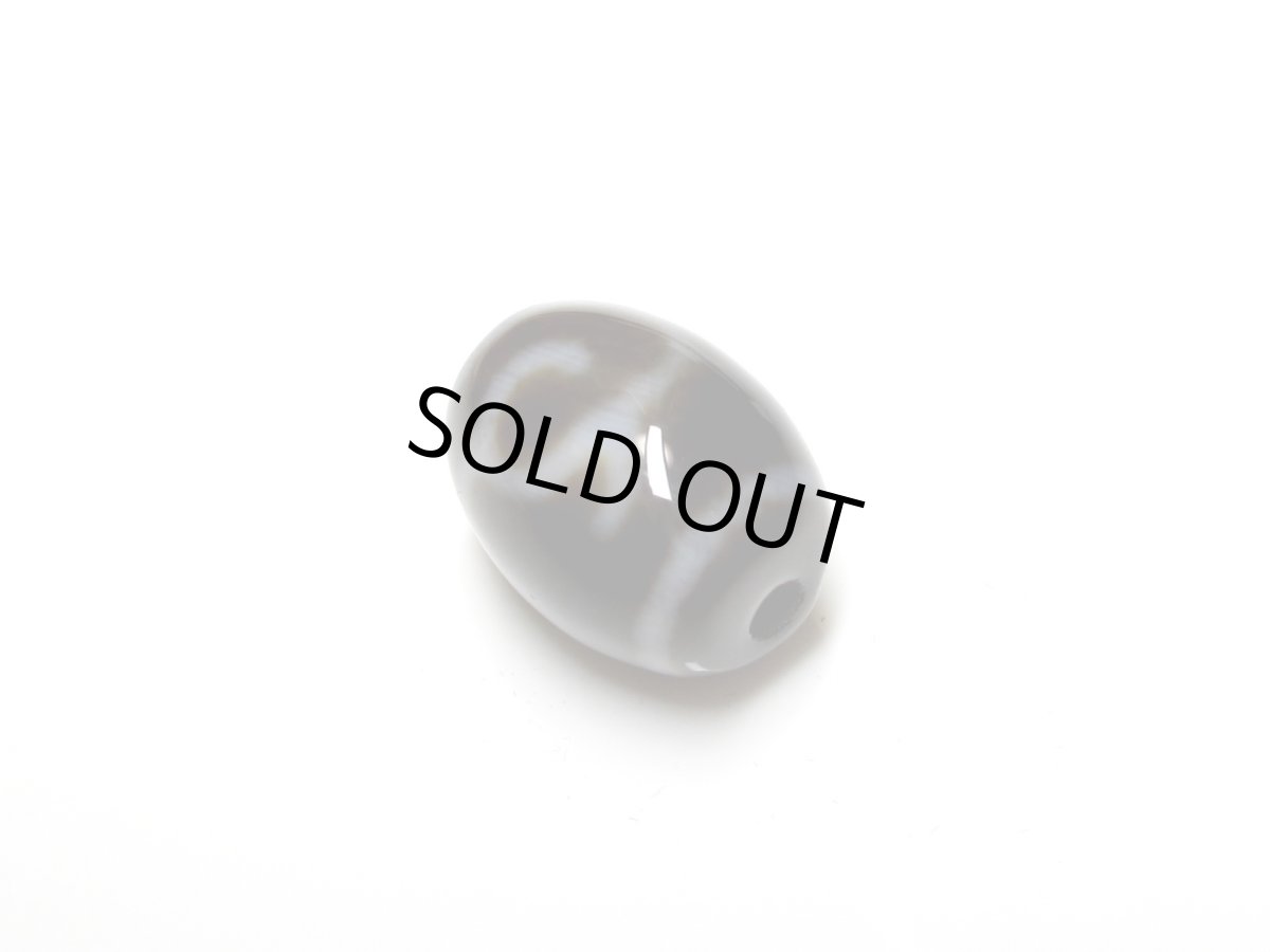 画像2: 黒地至純・如意樹（緑度母）天珠 16mm  (2)