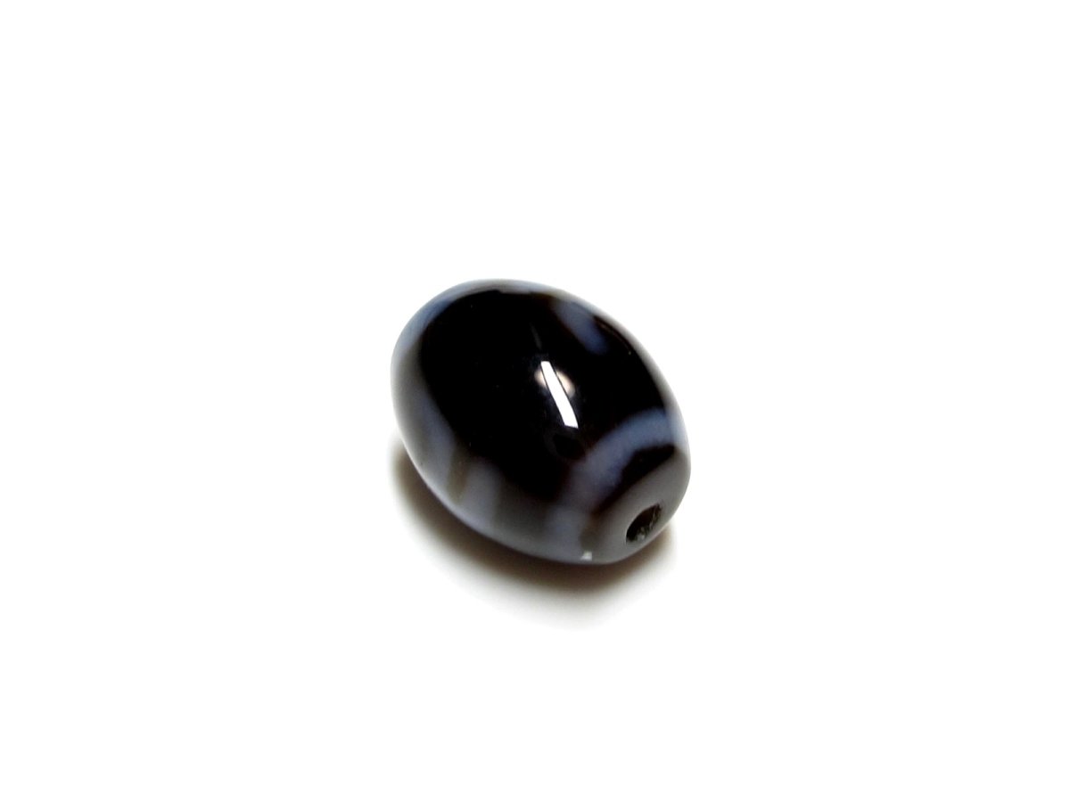 画像4: 黒地至純・万字（卍）天珠 (4)