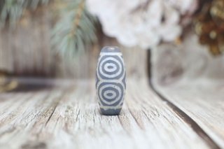 これは！すっごい綺麗！玉髄白龍眼天珠と虎牙天珠！すっごいパワー！ 70726f647563742f32303233303430