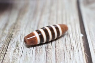 値下げ中❗️7/21迄の販売❗️☆激レア☆西蔵手工玉髄三色線天珠