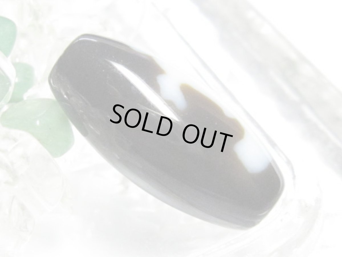 画像2: 黒地至純・観音天珠 25mm (2)