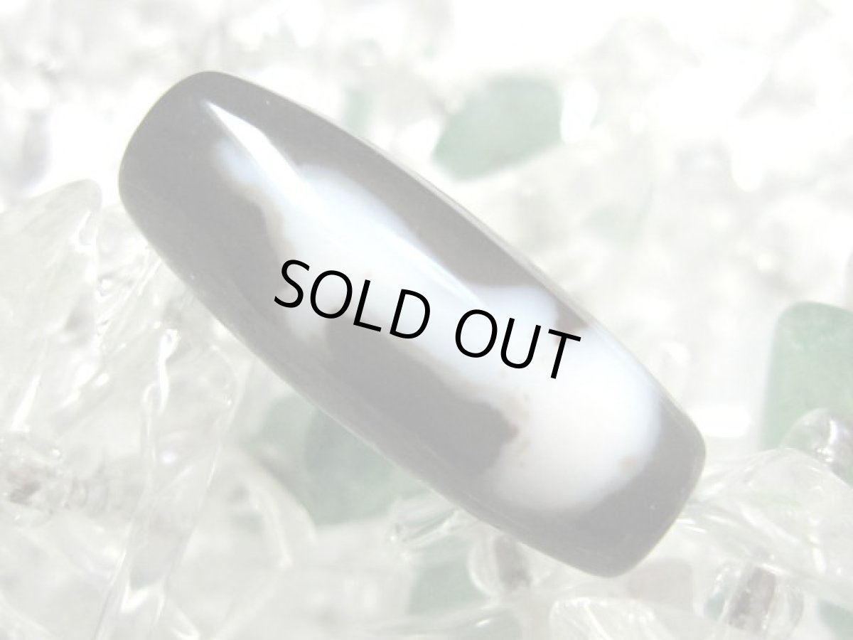 画像2: 黒地至純・観音天珠 20mm (2)