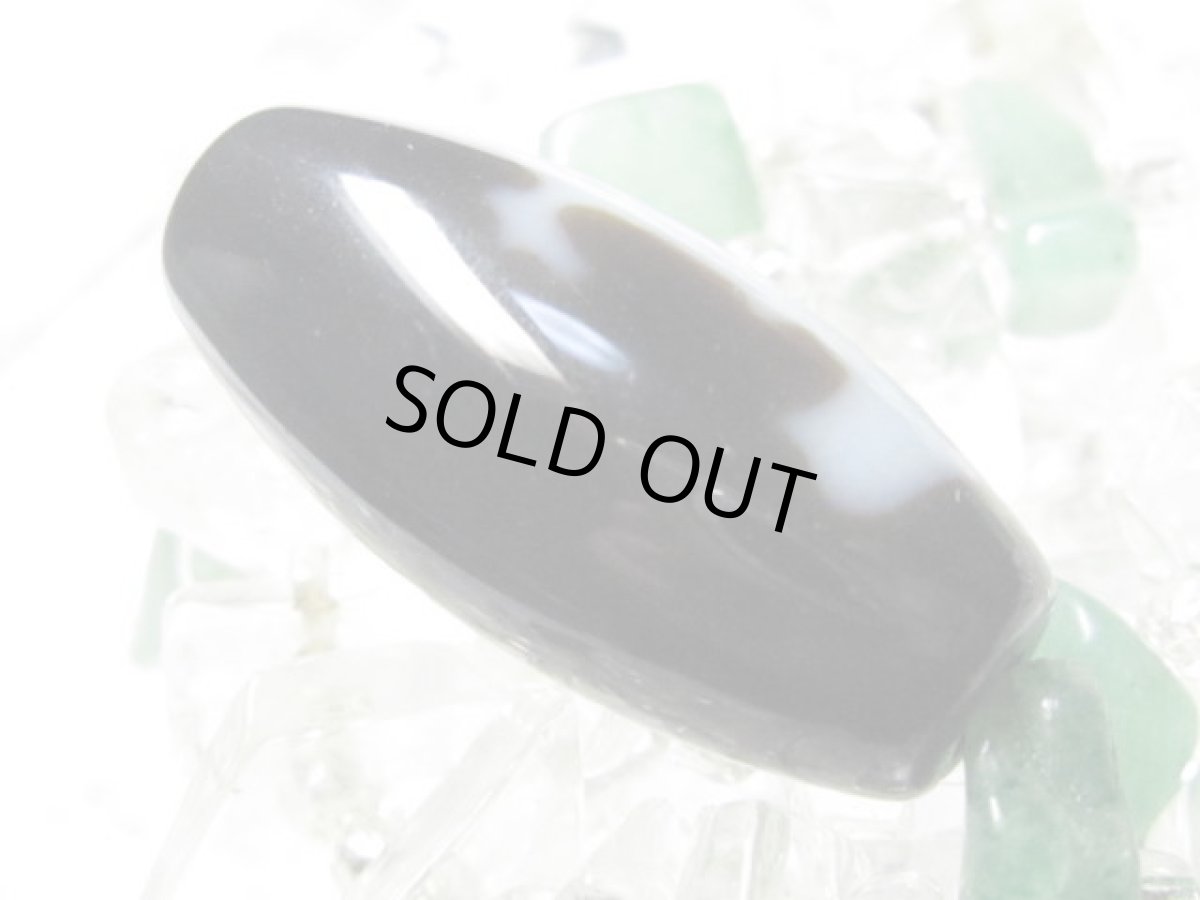 画像2: 黒地至純・観音天珠 25mm (2)