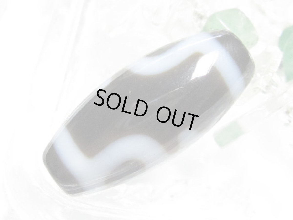 画像3: 黒地至純・宝瓶天珠 25mm (3)